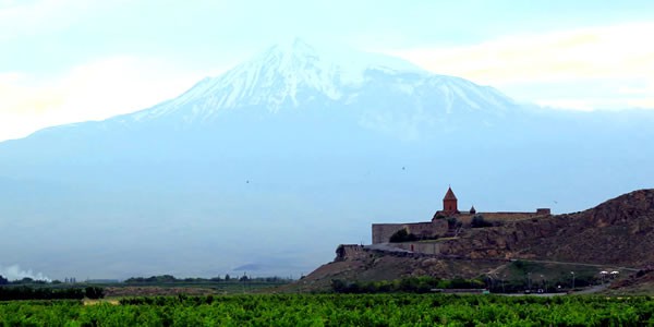 Traveler of The Lost City: Yerevan and Tbilisi